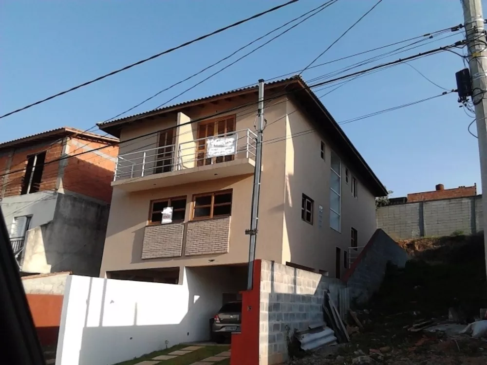 Sobrado à venda com 2 quartos, 230m² - Foto 1