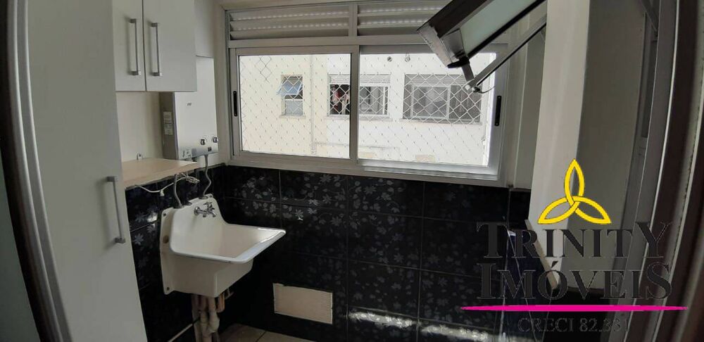Apartamento à venda com 3 quartos, 76m² - Foto 1