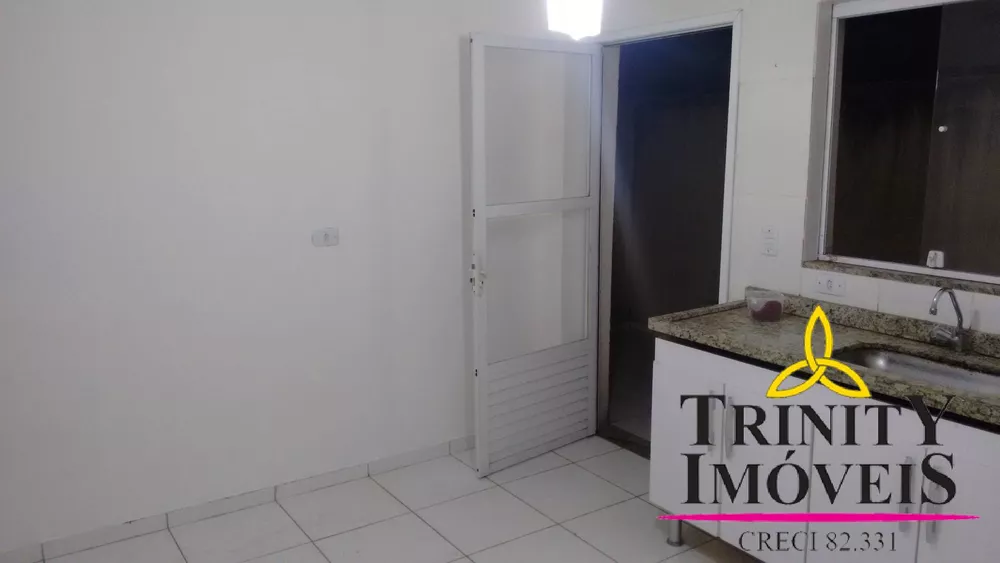 Casa à venda com 2 quartos, 94m² - Foto 4