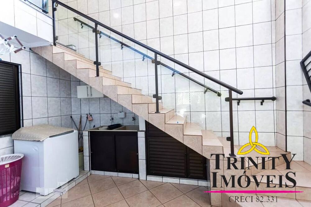 Casa à venda com 5 quartos, 248m² - Foto 3