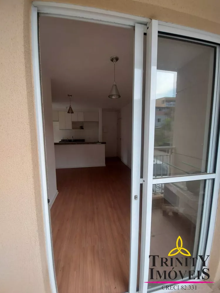 Apartamento à venda com 3 quartos, 53m² - Foto 2