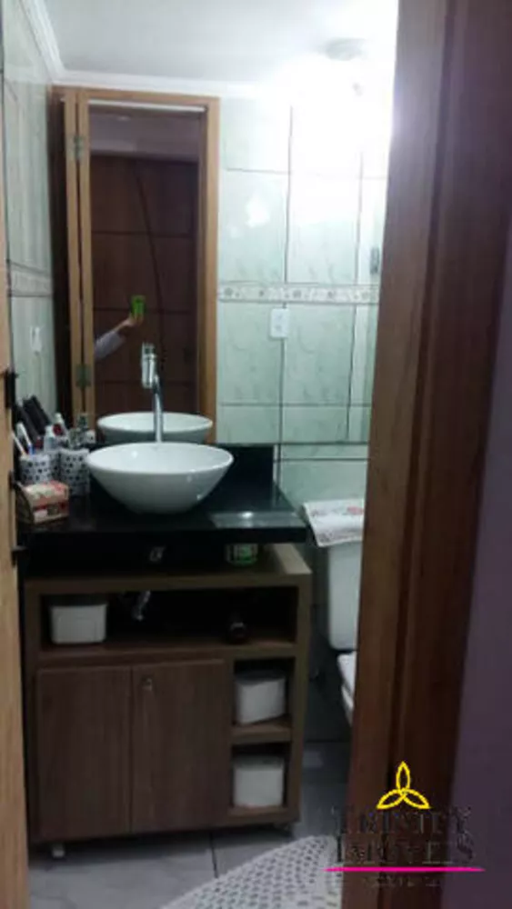 Apartamento à venda com 2 quartos, 44m² - Foto 2