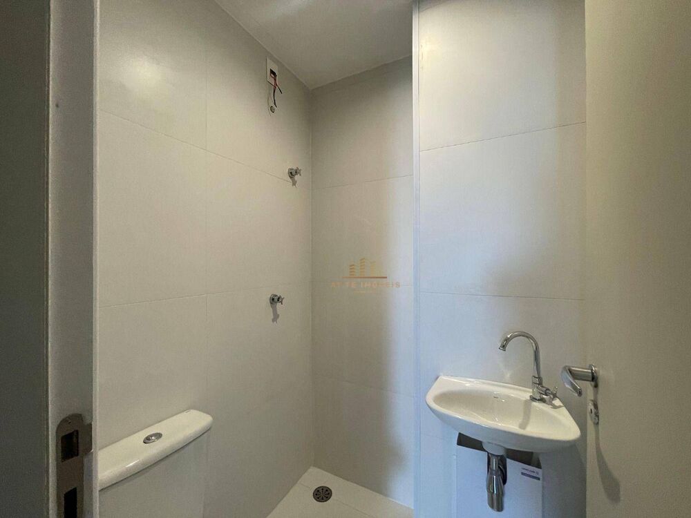 Apartamento à venda com 3 quartos, 167m² - Foto 9