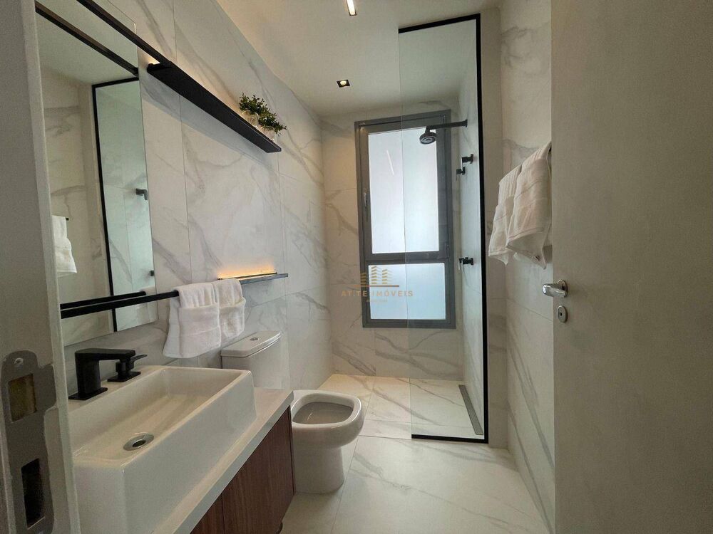 Apartamento à venda com 3 quartos, 167m² - Foto 8