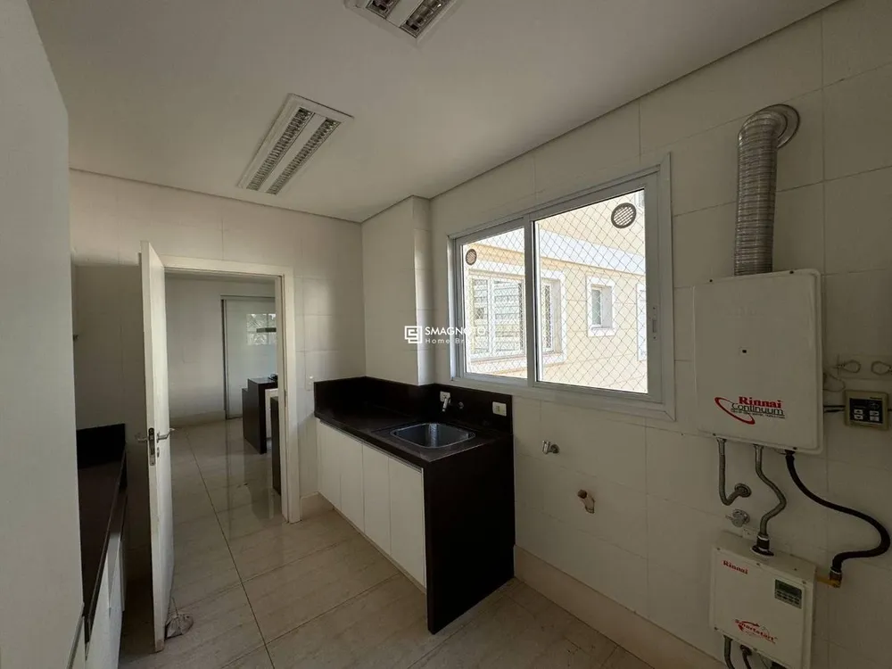 Apartamento, 4 quartos, 247 m² - Foto 2