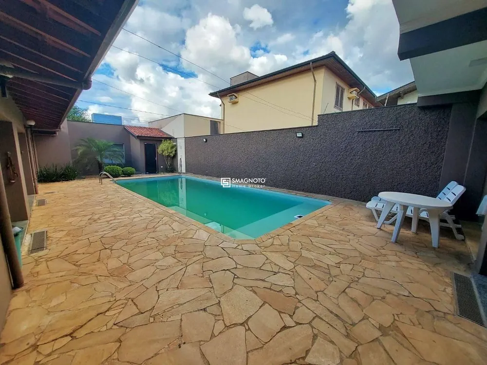 Sobrado, 5 quartos, 257 m² - Foto 4