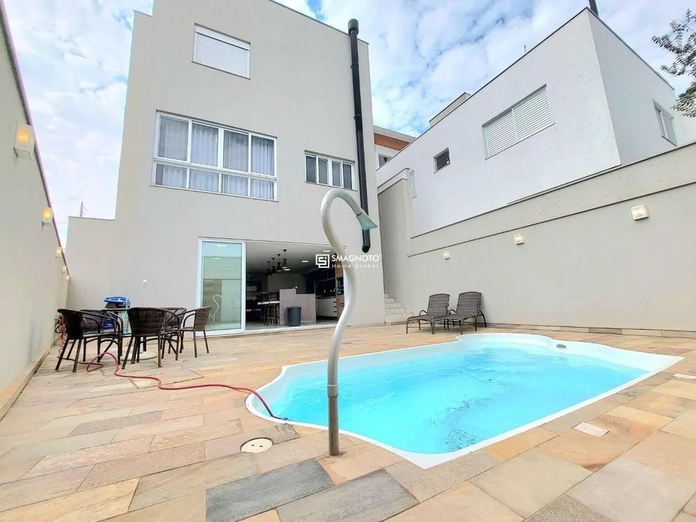 Sobrado, 3 quartos, 246 m² - Foto 4
