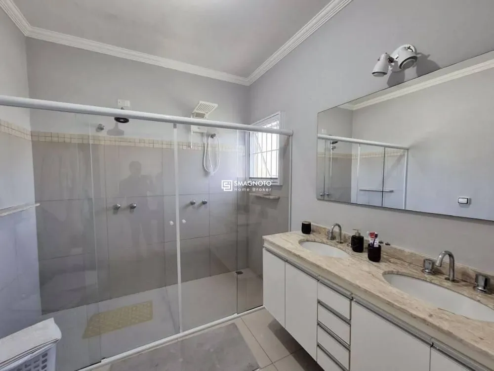 Casa, 3 quartos, 210 m² - Foto 2