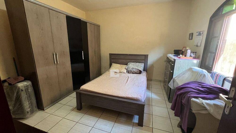 Chácara, 3 quartos, 1000 m² - Foto 4