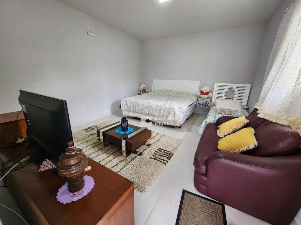 Chácara, 4 quartos, 2500 m² - Foto 8