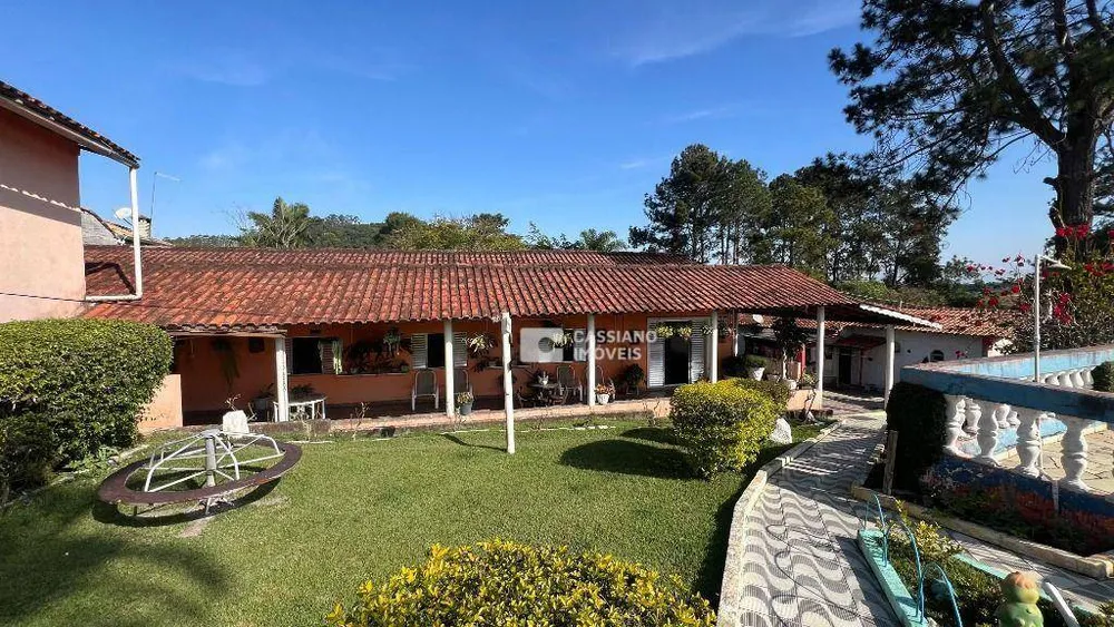Chácara, 8 quartos, 5000 m² - Foto 2