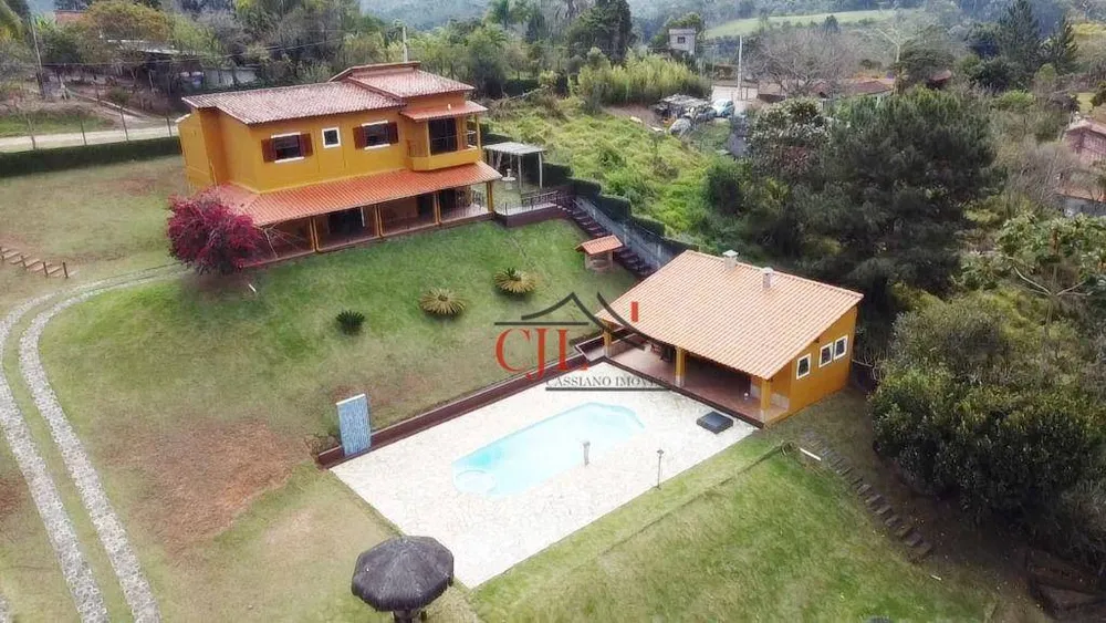Chácara, 3 quartos, 4000 m² - Foto 1