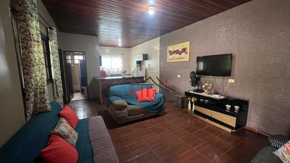 Chácara, 3 quartos, 2000 m² - Foto 1