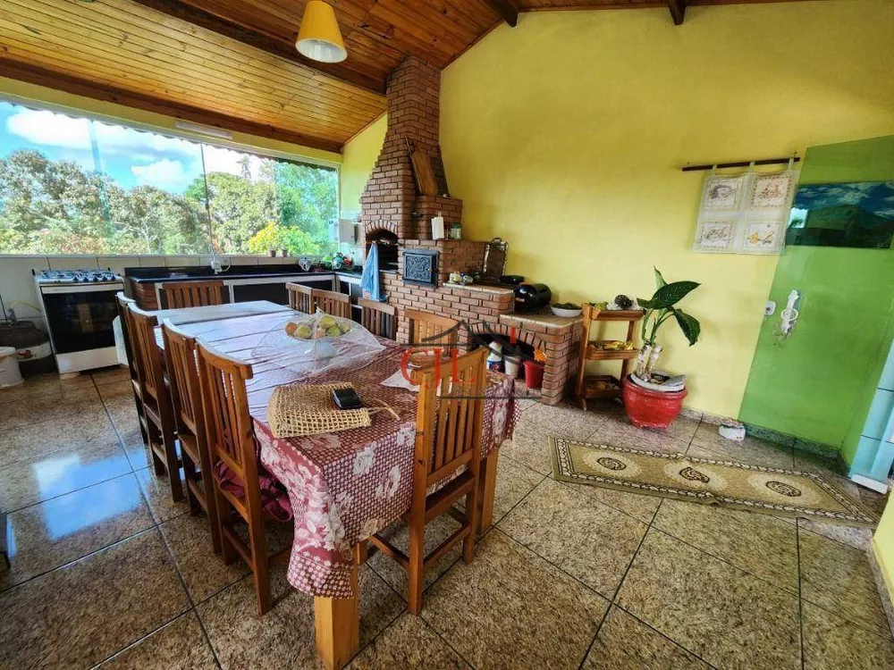 Chácara, 3 quartos, 1600 m² - Foto 2