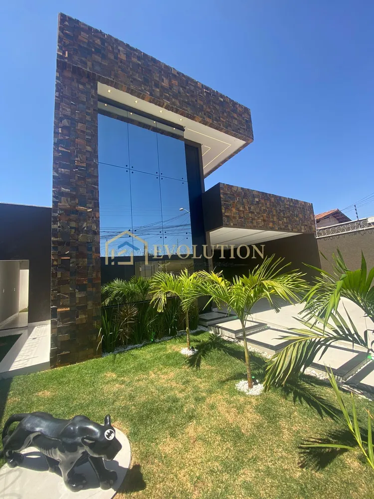 Casa, 4 quartos, 230 m² - Foto 1