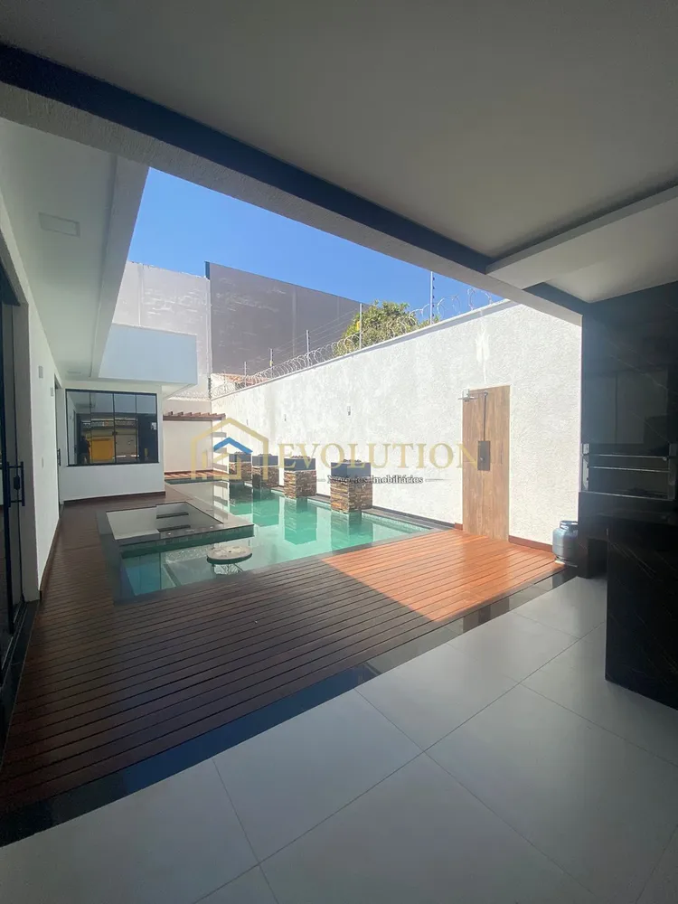 Casa, 4 quartos, 230 m² - Foto 3