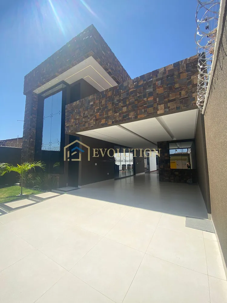 Casa, 4 quartos, 230 m² - Foto 2