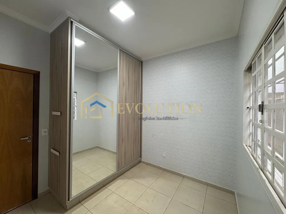 Casa, 3 quartos, 270 m² - Foto 3