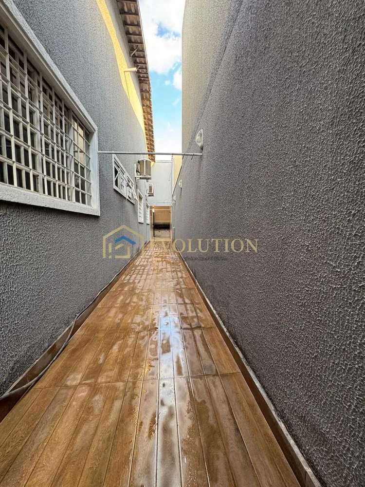 Casa, 3 quartos, 270 m² - Foto 4