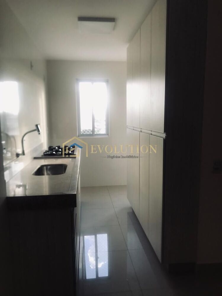 Apartamento à venda com 2 quartos, 68m² - Foto 5