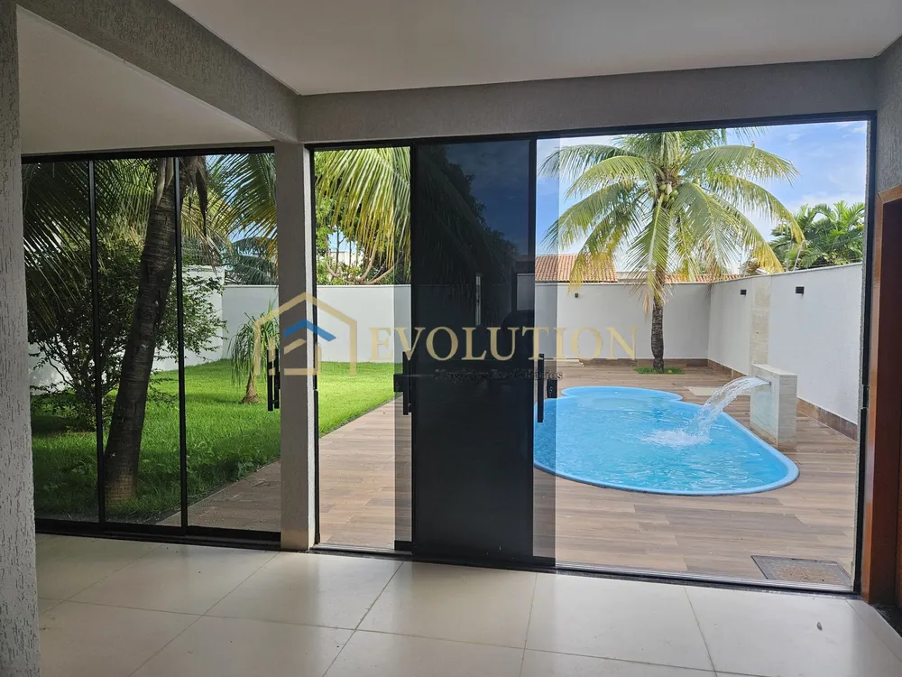 Casa, 3 quartos, 212 m² - Foto 2
