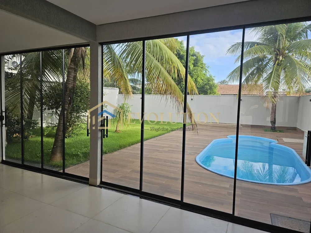 Casa, 3 quartos, 212 m² - Foto 1