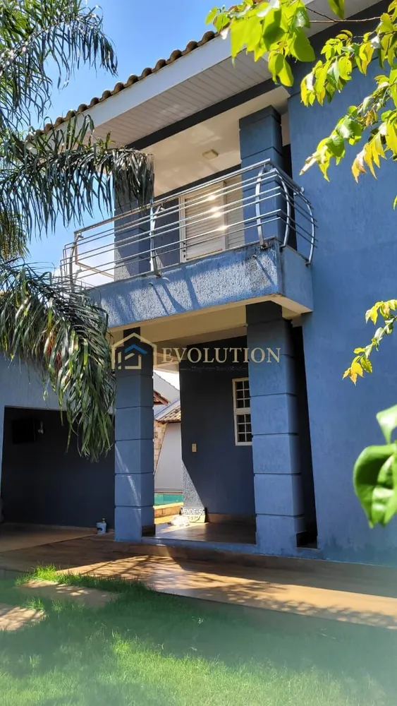 Sobrado, 3 quartos, 291 m² - Foto 1