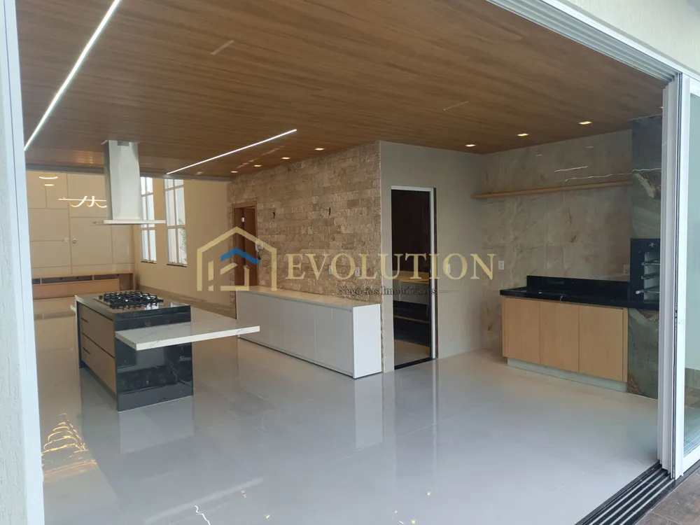 Casa, 3 quartos, 230 m² - Foto 2