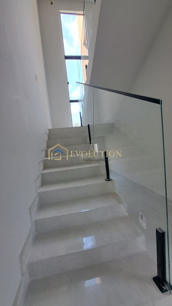 Sobrado à venda com 3 quartos, 214m² - Foto 13