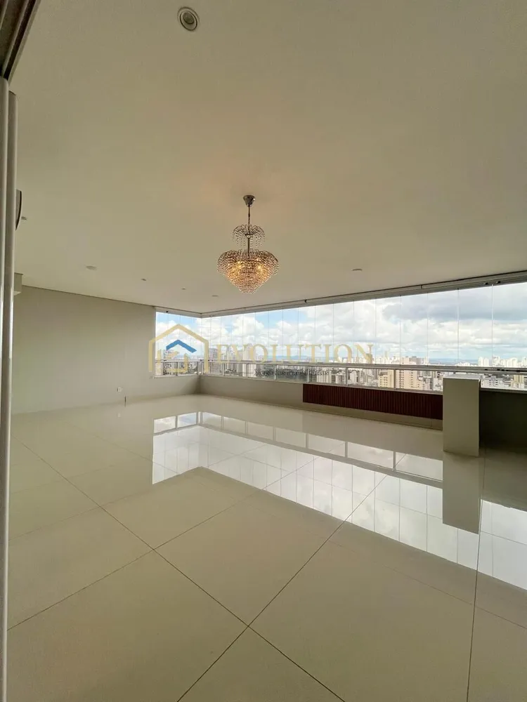 Apartamento, 3 quartos, 227 m² - Foto 1