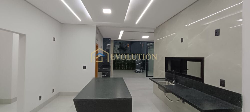 Casa, 3 quartos, 172 m² - Foto 2