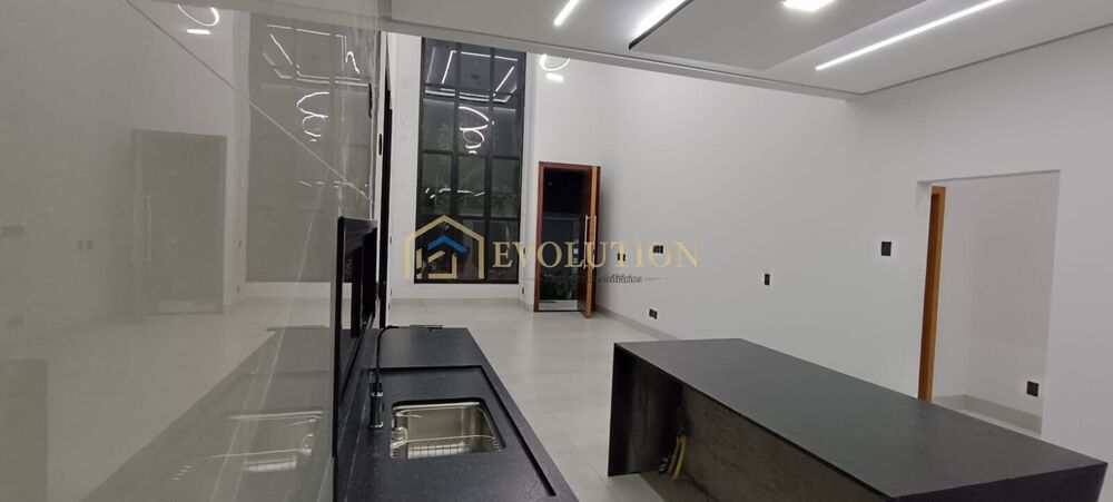 Casa, 3 quartos, 172 m² - Foto 1