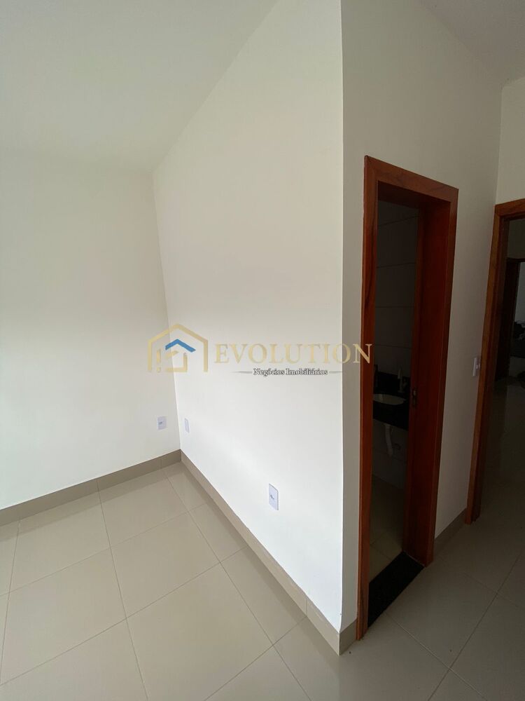Casa à venda com 2 quartos, 99m² - Foto 3