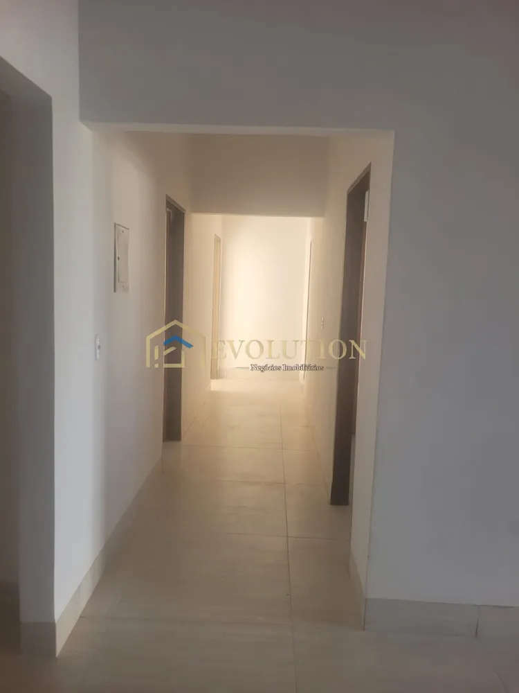 Casa, 3 quartos, 180 m² - Foto 2