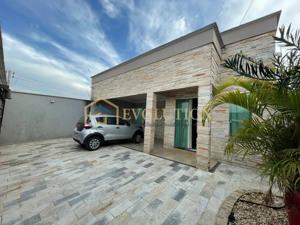 Casa, 4 quartos, 180 m² - Foto 1
