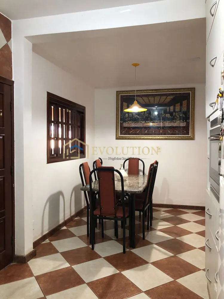 Casa, 3 quartos, 186 m² - Foto 1