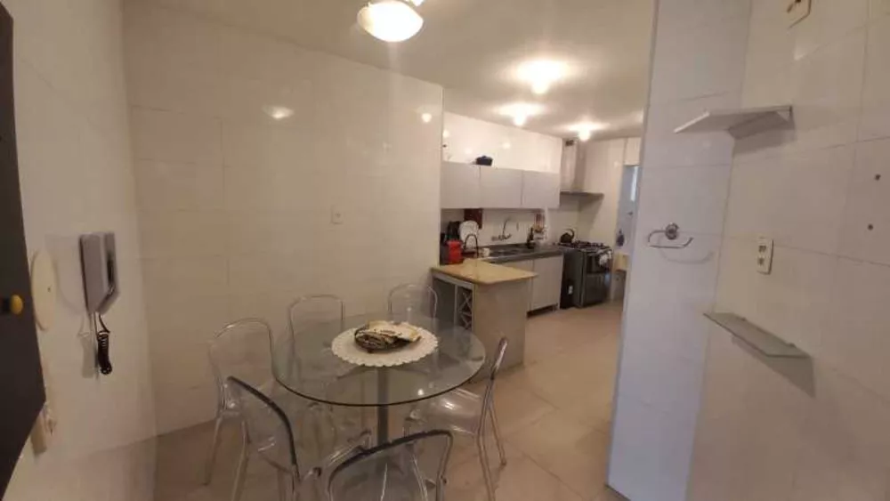 Apartamento, 4 quartos, 216 m² - Foto 1