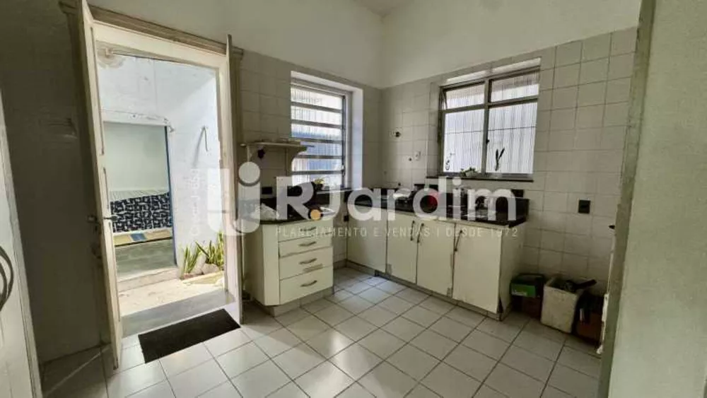 Casa, 5 quartos, 260 m² - Foto 22