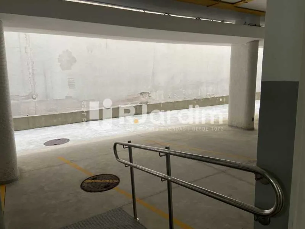 Cobertura, 3 quartos, 218 m² - Foto 42