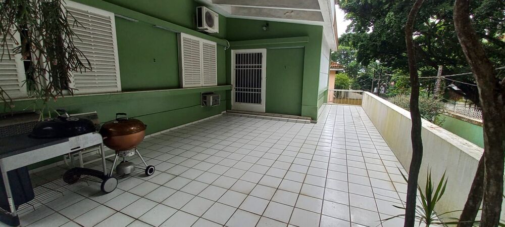 Casa à venda com 4 quartos, 267m² - Foto 3
