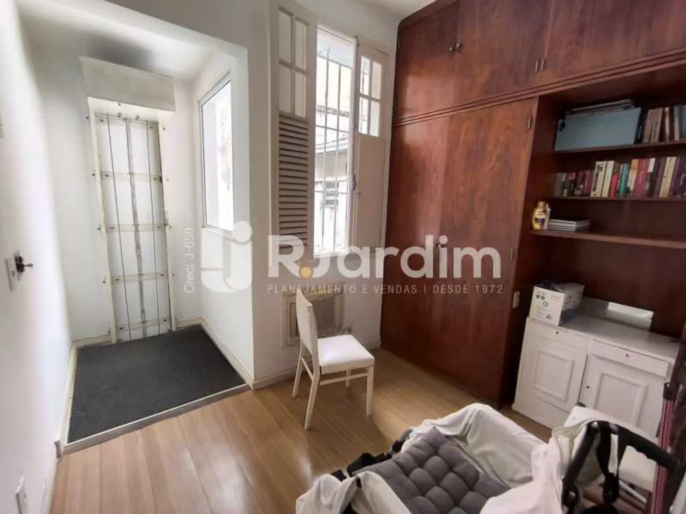 Casa, 4 quartos, 207 m² - Foto 2