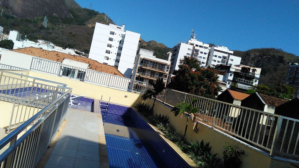 Apartamento à venda com 2 quartos, 80m² - Foto 1