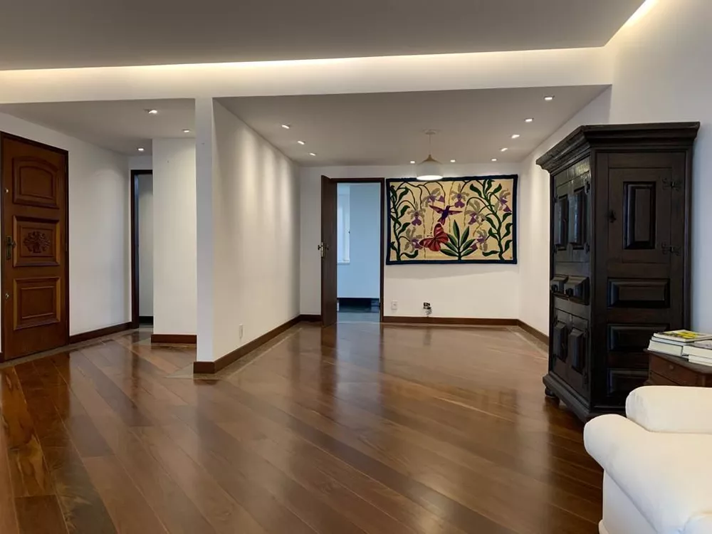 Apartamento, 3 quartos, 235 m² - Foto 1