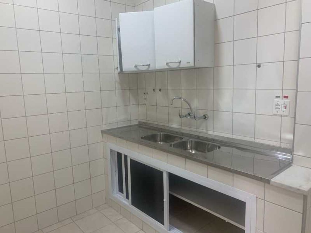 Apartamento para alugar com 2 quartos, 96m² - Foto 3