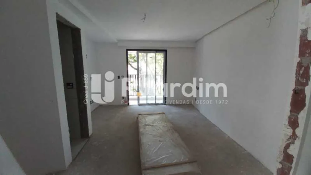 Apartamento, 3 quartos, 320 m² - Foto 11