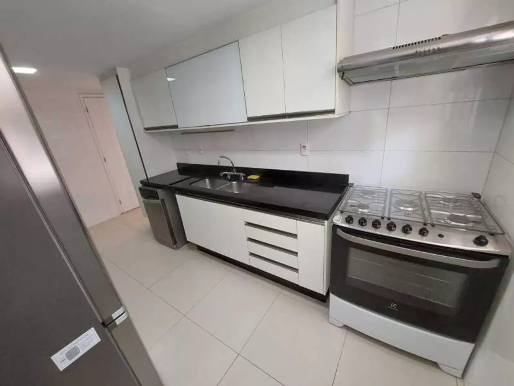 Apartamento, 3 quartos, 200 m² - Foto 1