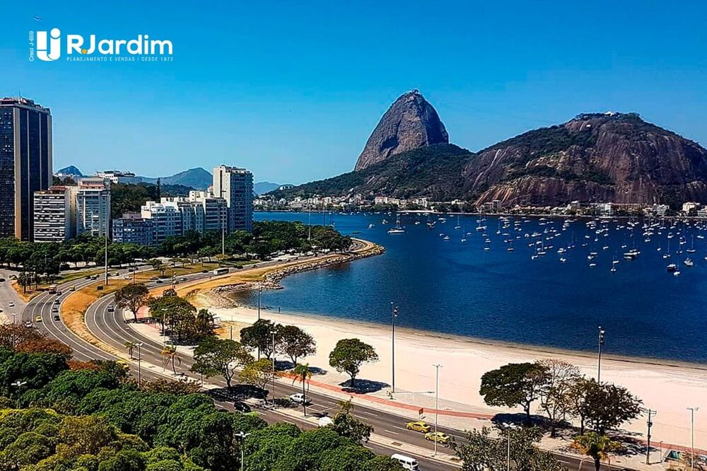 Casa Comercial à venda com 6 quartos, 302m² - Foto 6