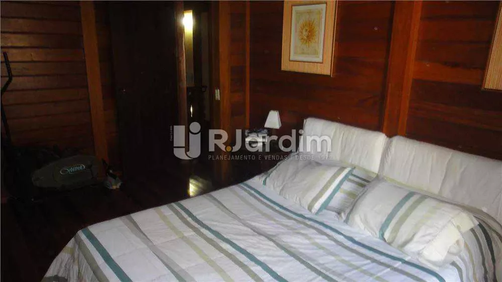 Casa, 3 quartos, 250 m² - Foto 14