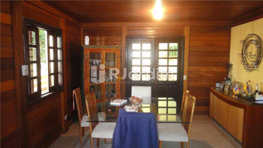 Casa, 3 quartos, 250 m² - Foto 12