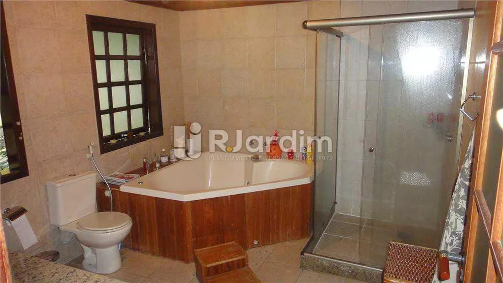 Casa, 3 quartos, 250 m² - Foto 13